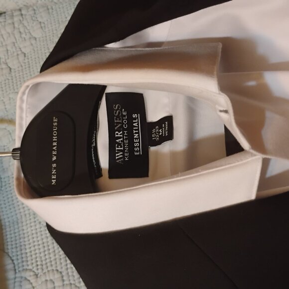 Kenneth Cole suit - Picture 3 of 5